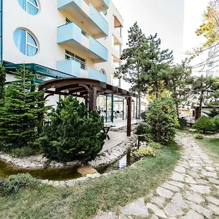 Mirage Medspa エフォリエ・ノルド