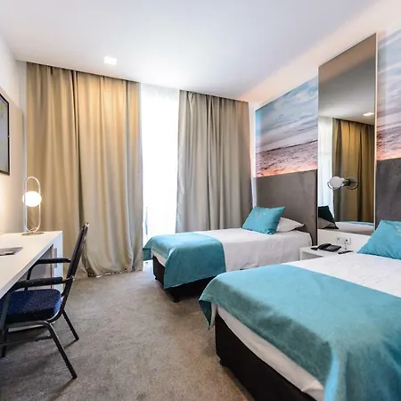 Hotel Mirage Medspa 4*